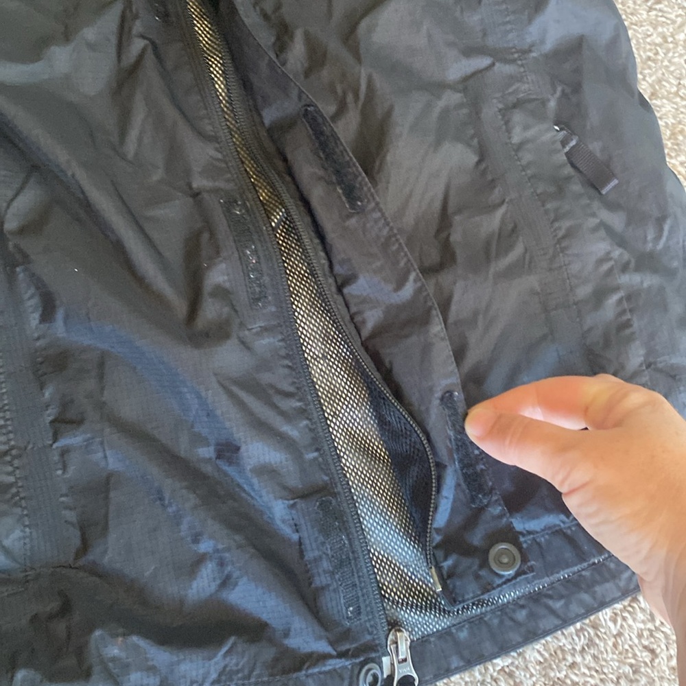 The North Face Black Hooded Big Boys Waterproof Rain Jacket, Boy’s L - Picture 9 of 16